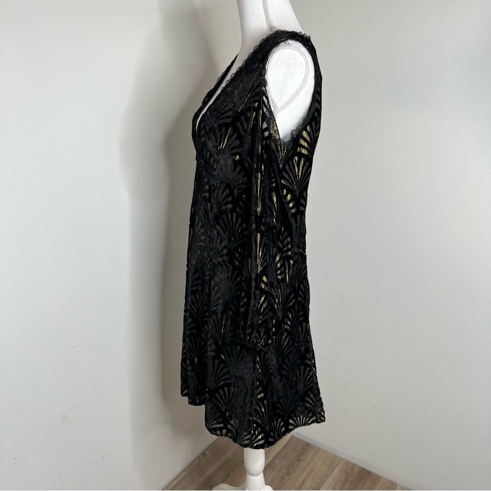 Alice + Olivia Arla Cold Shoulder Dress in Black & Gold Size 10 NWT - Picture 9 of 15